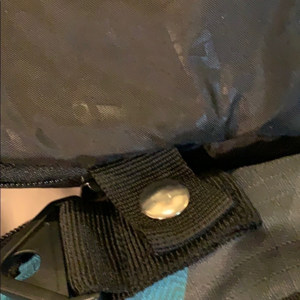 Zip it Messenger Computer / Work Bag​​​​​​​​​​​​​​​​​​​​​​ - Picture 6 of 6